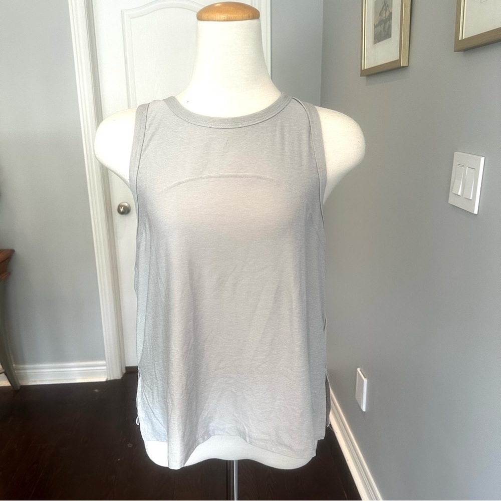 OLD NAVY Active Gray Sleeveless Women's Top